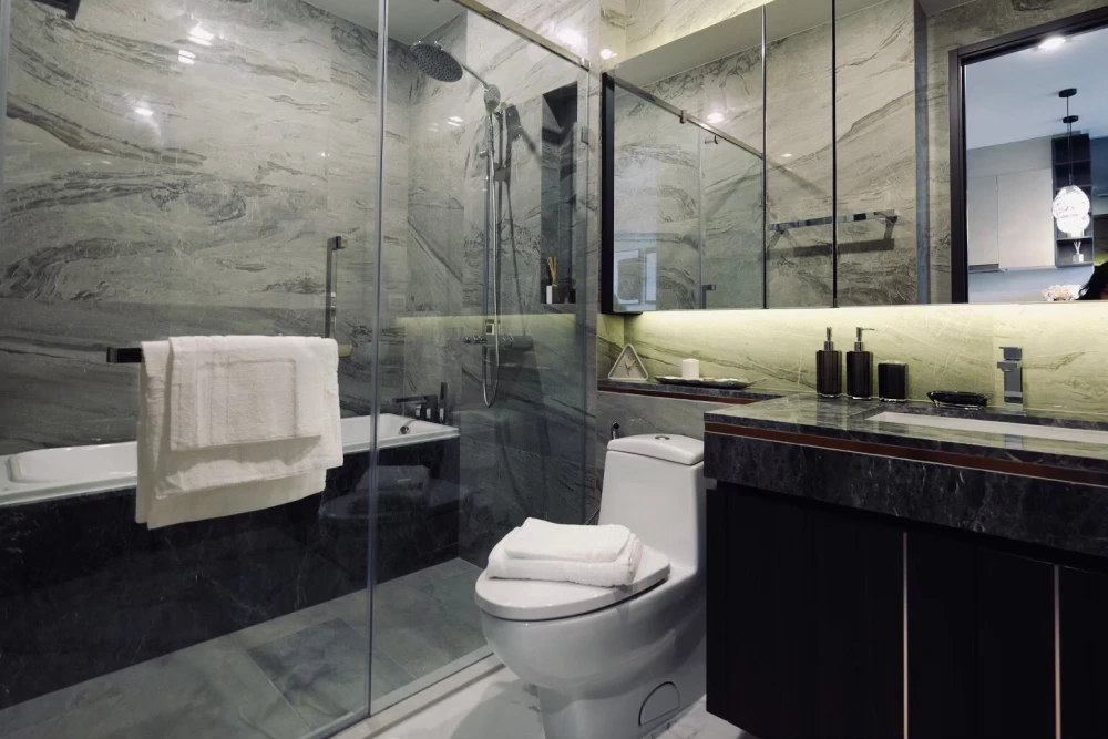 LAVIQ Sukhumvit 57 for rent – ​​a beautiful, fully furnished unit. Book now if interested.