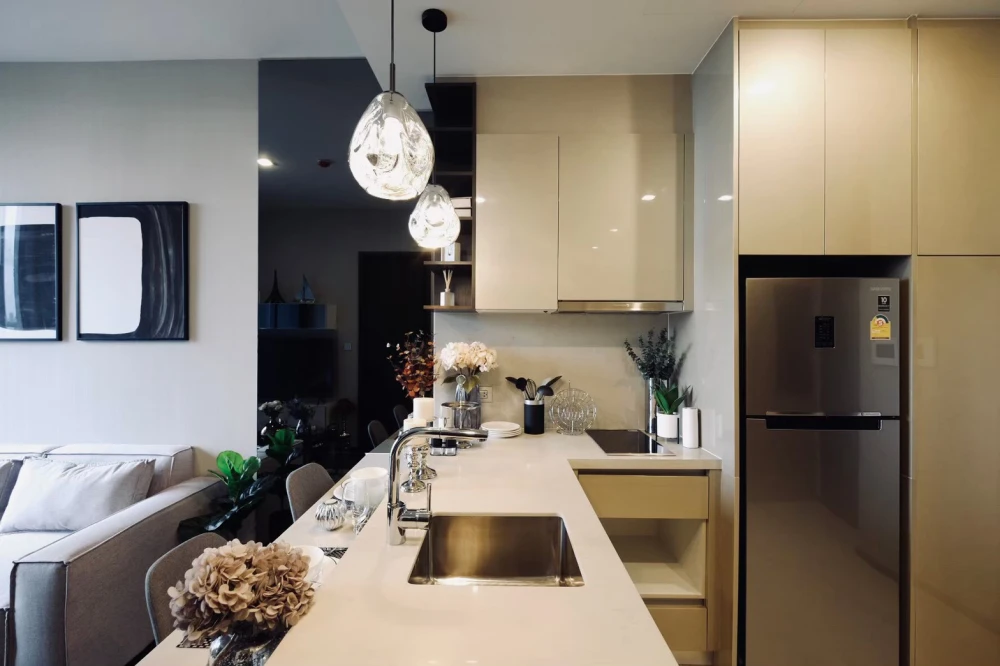 LAVIQ Sukhumvit 57 for rent – ​​a beautiful, fully furnished unit. Book now if interested.