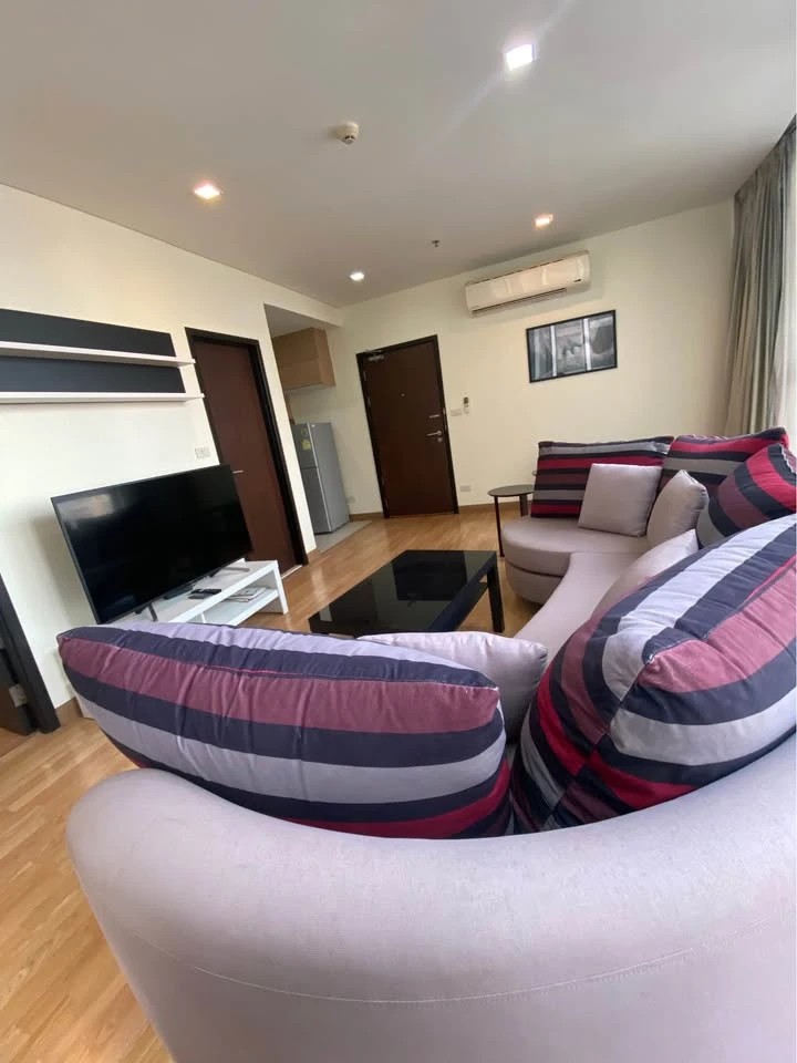 ให้เช่า Le Luk Condominium ห้องมุมเป็นส่วนตัวสุดๆ ได้วิวพาโนรามาเริ่ด พื้นที่ห้องกว้างมาก สนใจจองเลย