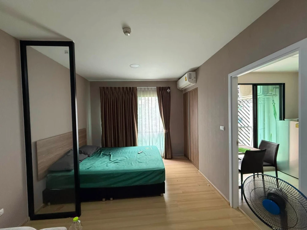 Lesto Condo Sukhumvit 113 for rent. The room is partitioned into separate, clearly defined zones. Amazing price! Book now, don't miss this opportunity