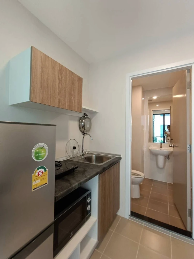 For rent: Lesto Sukhumvit 113, 5th floor, nice room, fully furnished, book now, don't miss out.