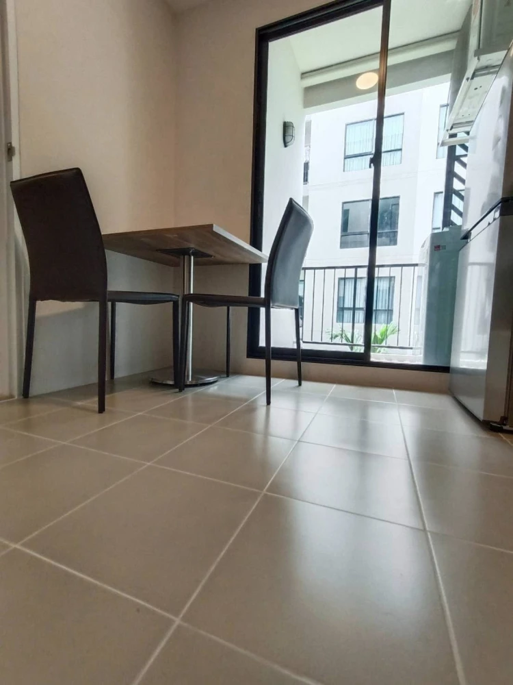 For rent: Lesto Sukhumvit 113, 5th floor, nice room, fully furnished, book now, don't miss out.