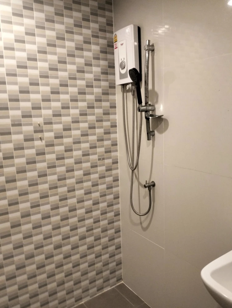 For rent: Lesto Sukhumvit 113, fully furnished room, nice to live in. Interested? Reserve now. Don't miss out!