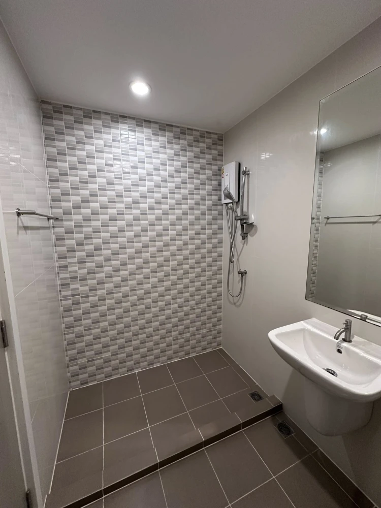 For rent: Lesto Sukhumvit 113, fully furnished, ready to move in. Don't miss out!