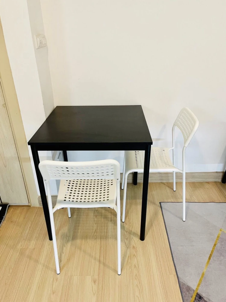 For rent: Level Condominium, 7th floor, fully furnished, ready to move in. Reserve now, don't miss out!