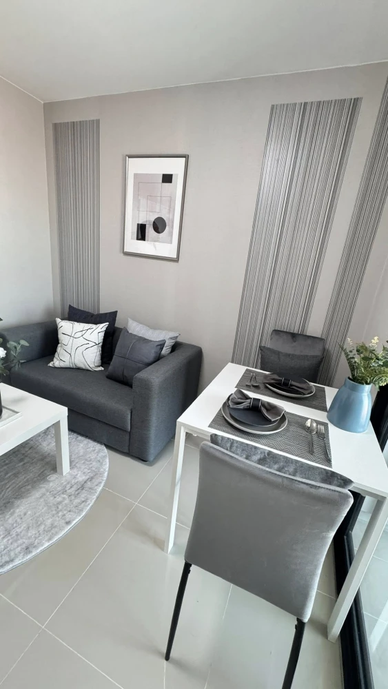 For rent: LIB Ramkamhaeng 43/1, 8th floor, open view, decorated in chic grey tones, ready to move in.