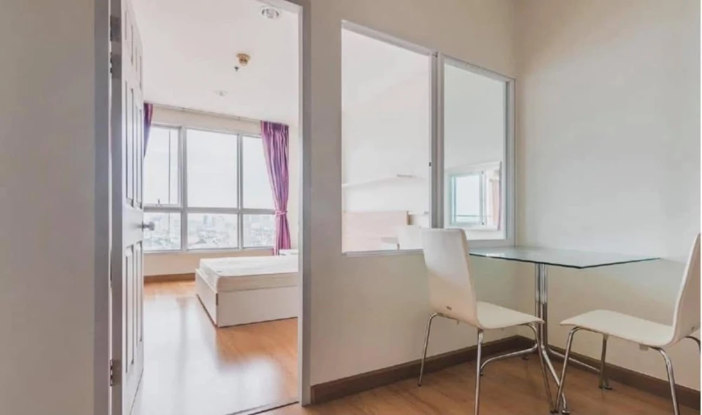 For rent: Life @ Ratchada-Suthisan, 18th floor, good view, no buildings blocking the view, fully furnished, nice to live in, reserve now, don't miss o