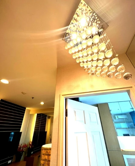 For rent: Life @ Sukhumvit 65, 8th floor, fully furnished unit, ready to move in. Book now!