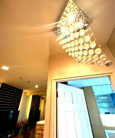 For rent: Life @ Sukhumvit 65, 8th floor, fully furnished unit, ready to move in. Book now!