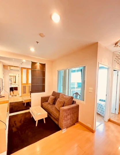 For rent: Life @ Sukhumvit 65, 8th floor, fully furnished unit, ready to move in. Book now!
