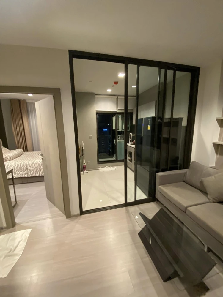 For rent: Life Asoke-Rama 9, 1 bedroom, 1 bedroom, decorated in a controlled tone, good location, book now!