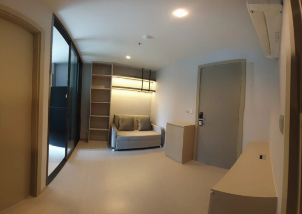 For rent: Life Asoke-Rama 9, 10th floor, garden view, fully furnished, ready to move in. Book now!