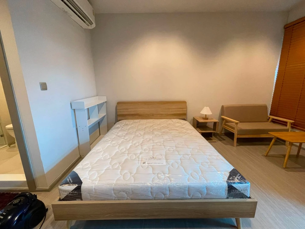 Rent condo Life Asoke-Rama 9