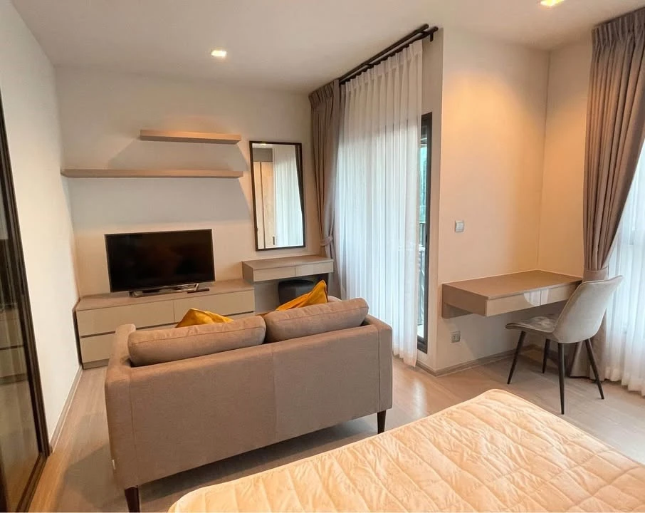 For rent: Life Asoke-Rama 9, spacious room, lots of space, open view, not blocked. Good like this, what are you waiting for?