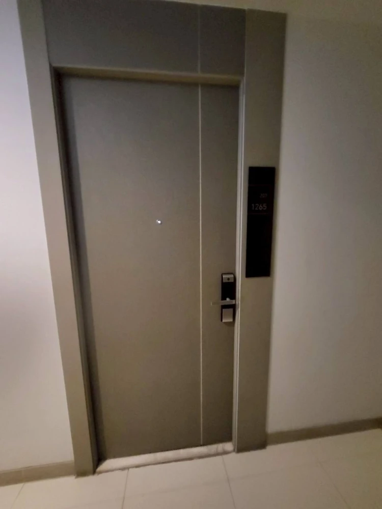 For rent: Life Asoke-Rama 9, studio room, fully furnished and equipped with appliances. Just bring your bags and move in!