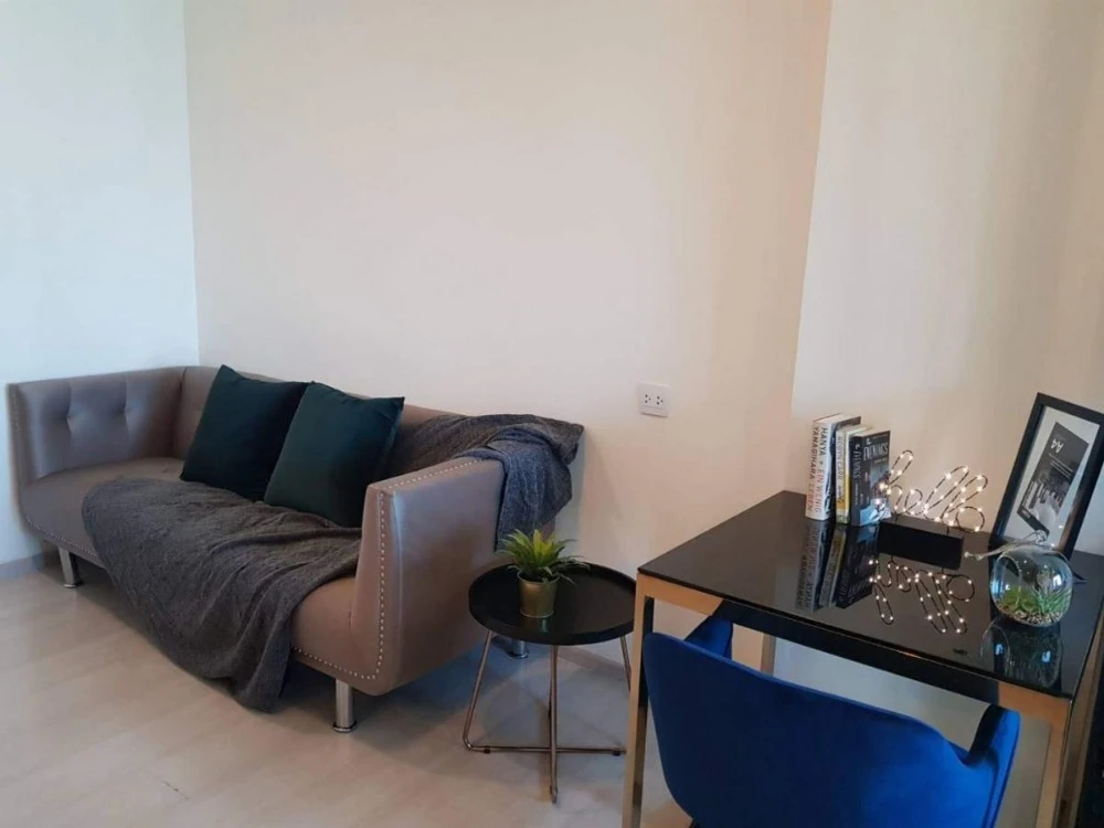 Life Asoke condo for rent, 19th floor, unobstructed view, fully furnished. Book now! Don't miss out! Hurry!