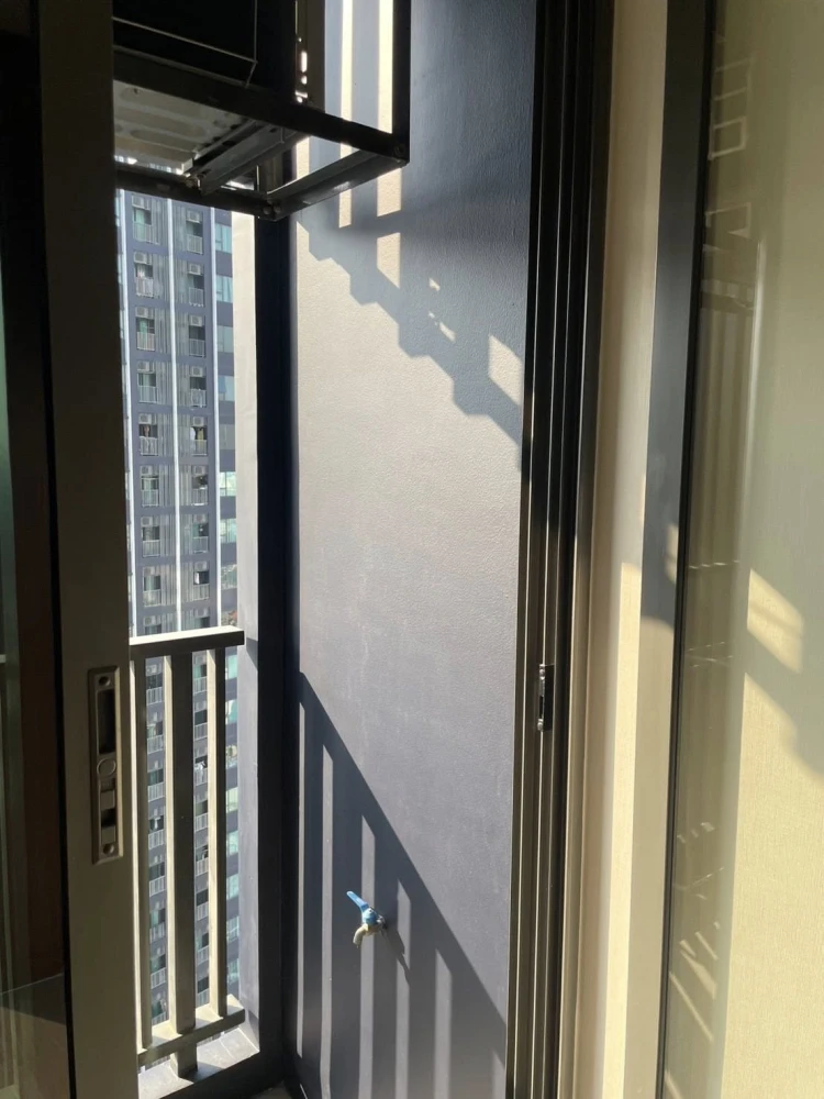 For rent: Life Ladprao, 1 bedroom, 1 bathroom. Fully furnished with complete amenities. Don't miss out!