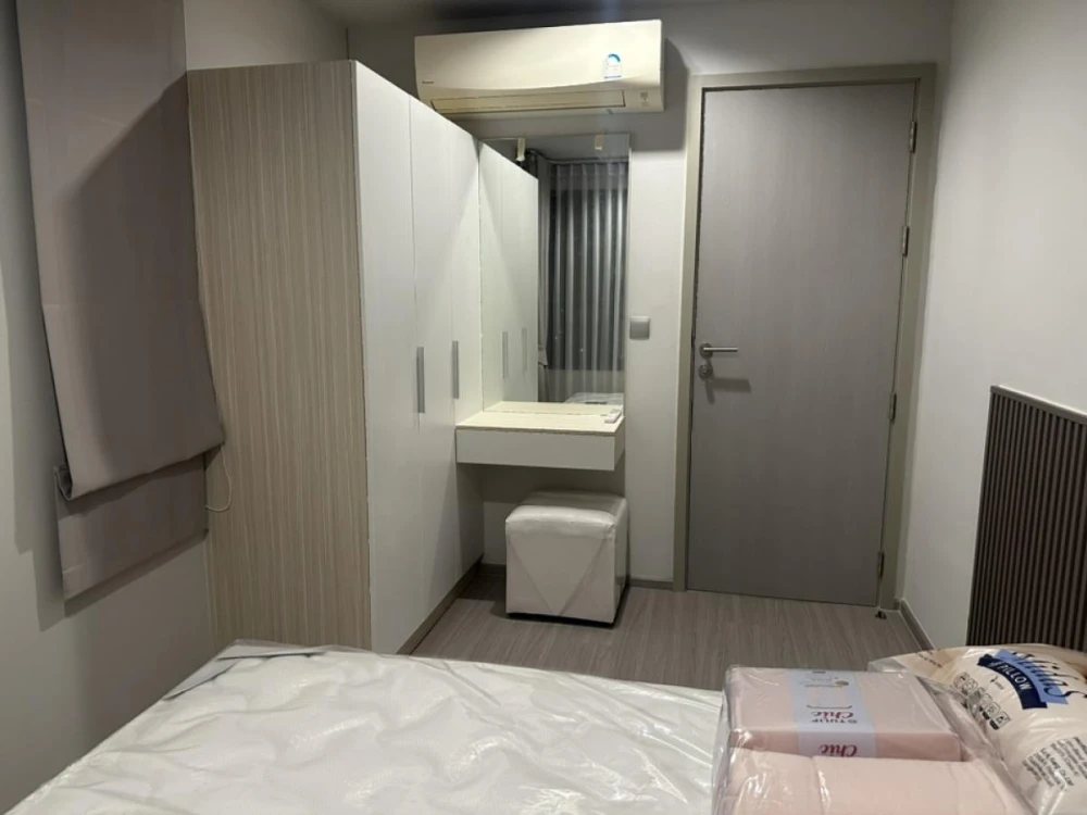 For rent: Life Ladprao, 2 bedrooms fully furnished, very move-in ready. Don't miss out! Book now!