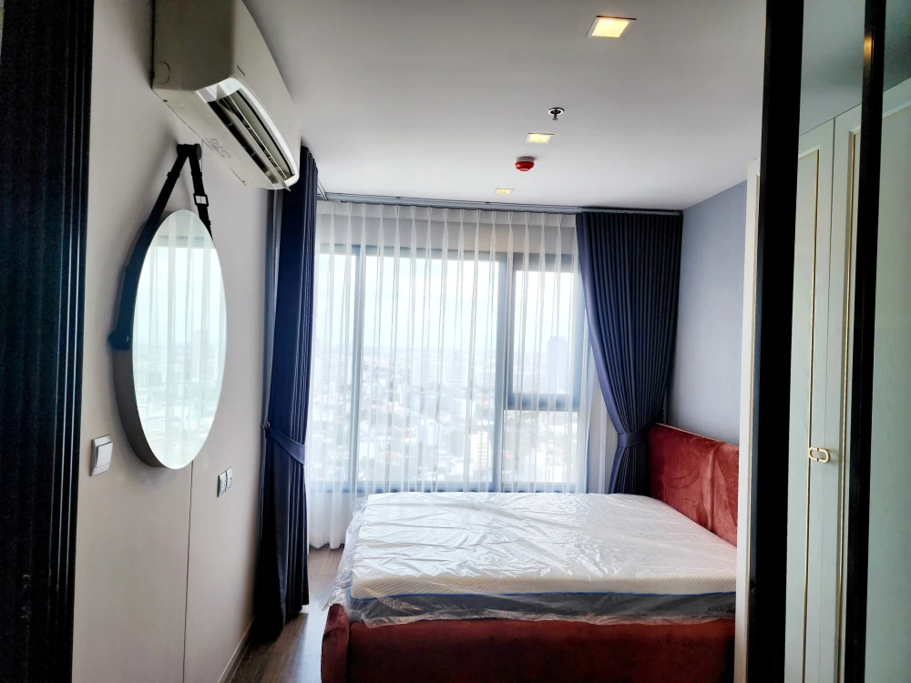 For rent: Life Ladprao Valley, 1 bedroom, 1 bathroom, auspicious room number, fully furnished, beautiful city view.