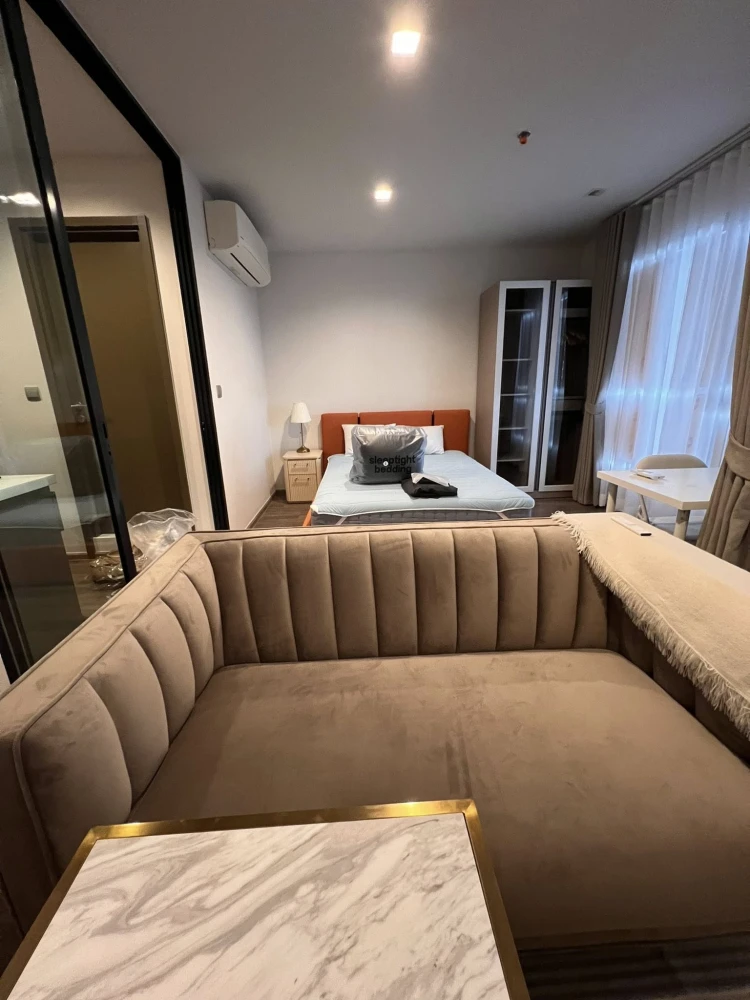 For rent: Life Ladprao Valley 1-bedroom apartment. Great location, convenient transportation, fully furnished. What are you waiting for?
