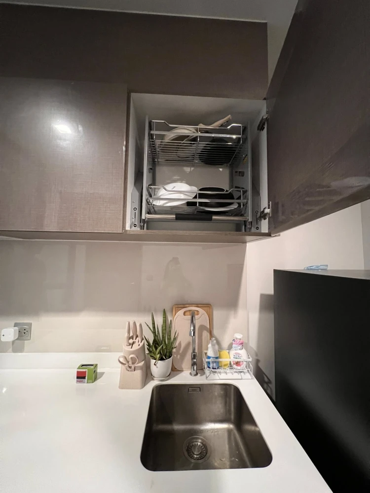 For rent: Life Ladprao Valley 1-bedroom apartment. Great location, convenient transportation, fully furnished. What are you waiting for?
