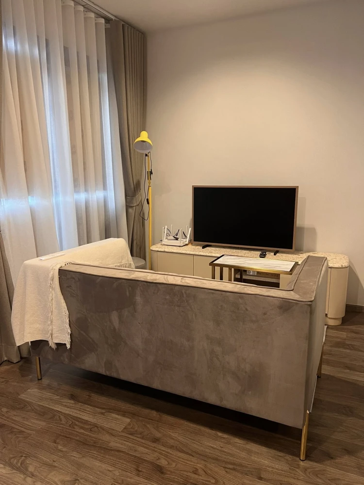 For rent: Life Ladprao Valley 1-bedroom apartment. Great location, convenient transportation, fully furnished. What are you waiting for?