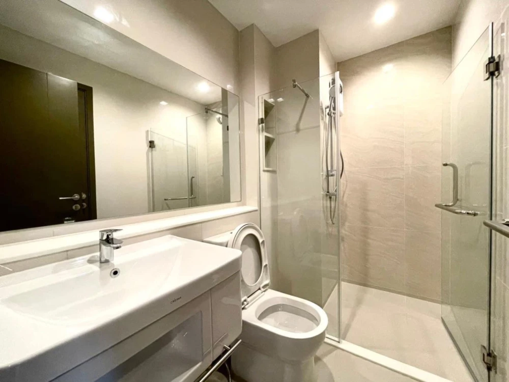 For rent: Life Ladprao Valley 1-bedroom apartment. Great location, convenient transportation, fully furnished. What are you waiting for?