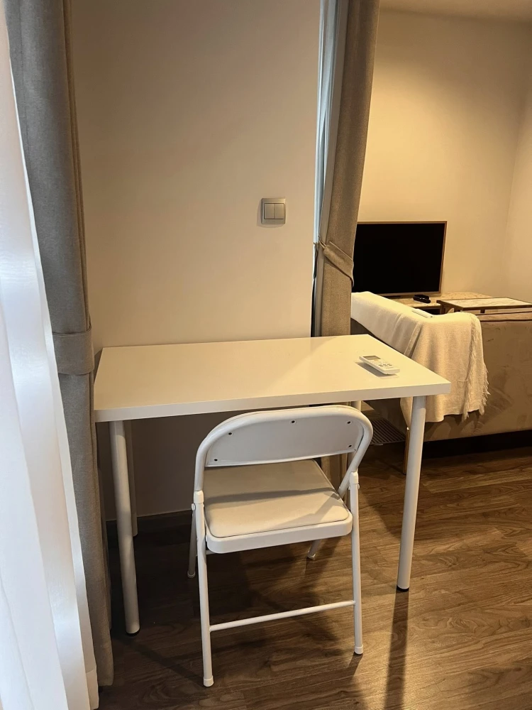 For rent: Life Ladprao Valley 1-bedroom apartment. Great location, convenient transportation, fully furnished. What are you waiting for?