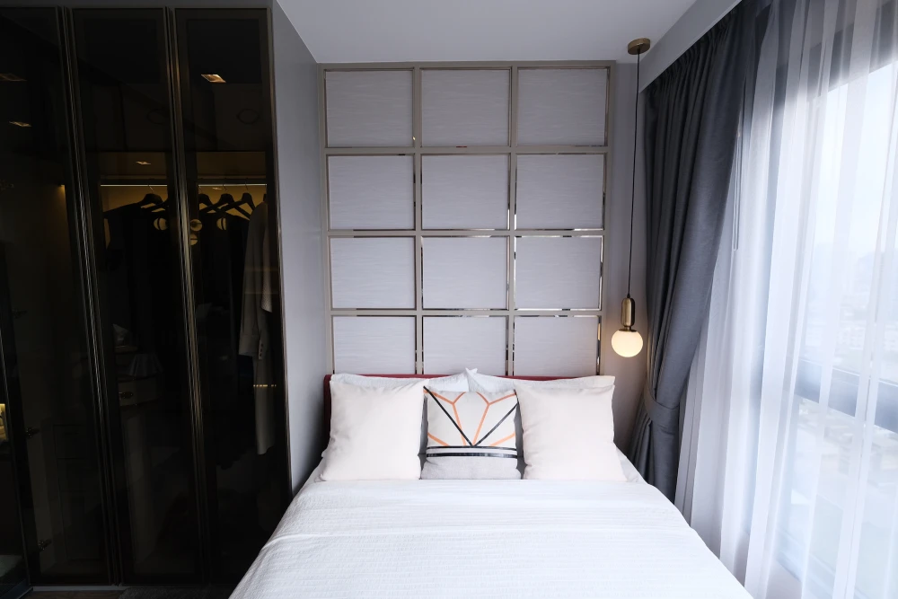 For rent: Life Ladprao Valley, 21st floor, city view + Chatuchak Park, built-in furniture in the whole room, with premium quality items, must book.