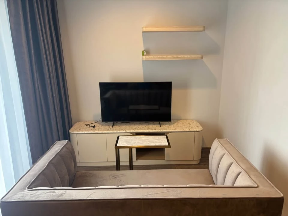 For rent: Life Ladprao Valley, 28th floor, very high, great city view, fully furnished, book now.