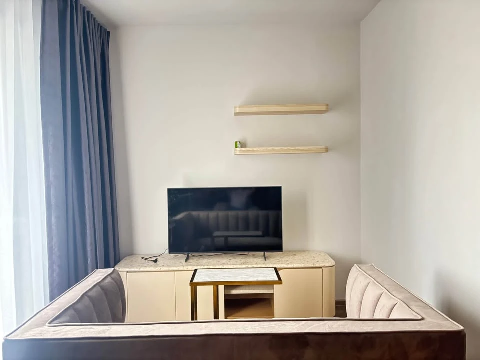 For rent: Life Ladprao Valley, 28th floor, very high, great city view, fully furnished, book now.