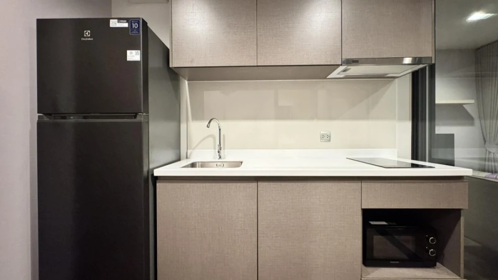 For rent: Life Ladprao Valley, 32nd floor, City view, fully furnished, nice to live in. Reserve now, don't miss out!