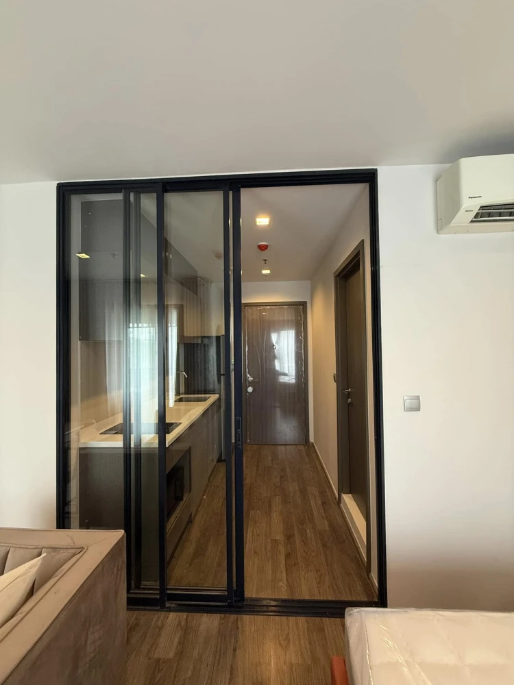 For rent: Life Ladprao Valley, 40th floor, view of Chatuchak Park, complete electrical appliances, hurry and reserve now before it's gone.