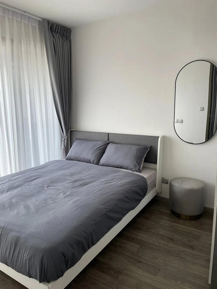 For rent: Life Ladprao Valley, 42nd floor, spacious room, comfortable, fully furnished, book now, hurry!