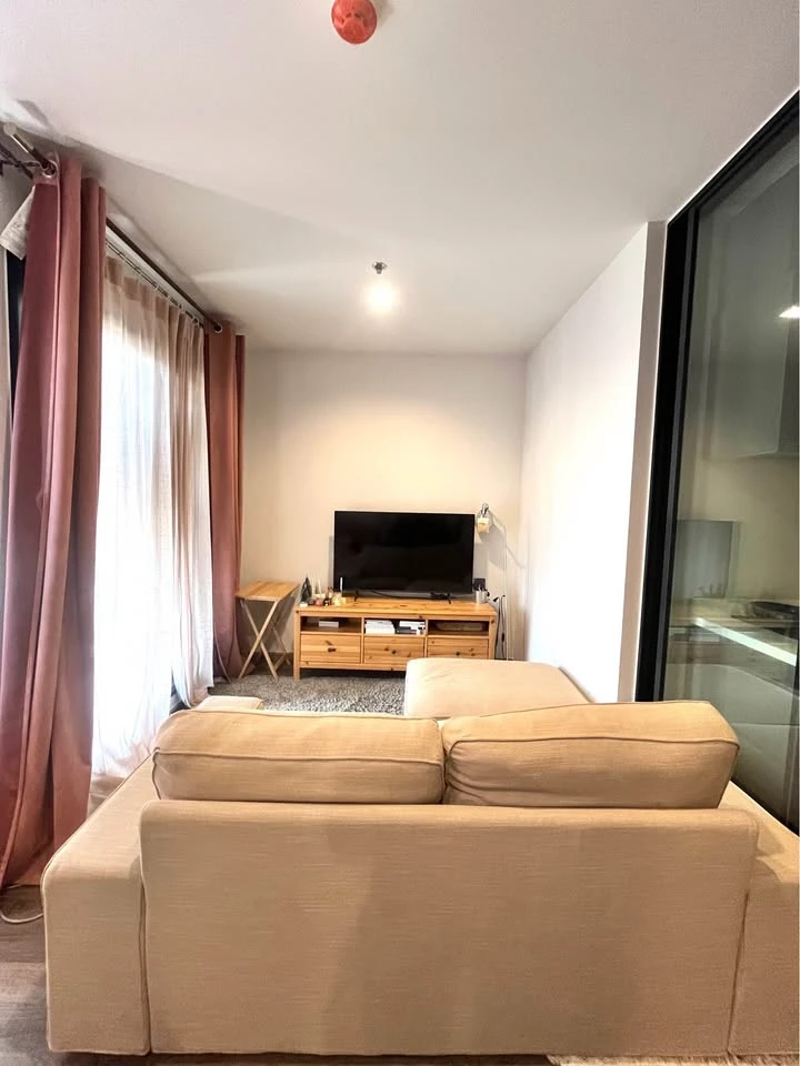 For rent: Life Ladprao Valley, Studio room, Fully Furnished, complete electrical appliances, move in now