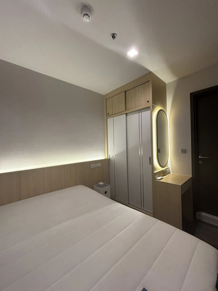 For rent: Life Ladprao Valley, 21st floor unit. Spacious living area, fully furnished and equipped with appliances. Don't miss out!