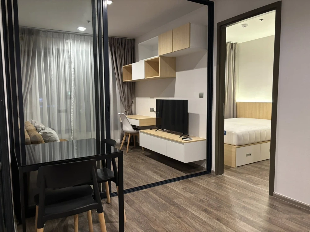 For rent: Life Ladprao Valley, 21st floor unit. Spacious living area, fully furnished and equipped with appliances. Don't miss out!