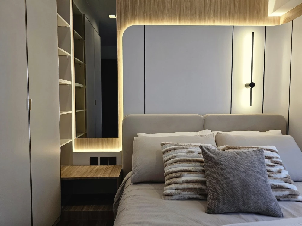 For rent: Life Ladprao Valley, high floor, nice room, built-in furniture, hurry and reserve now.
