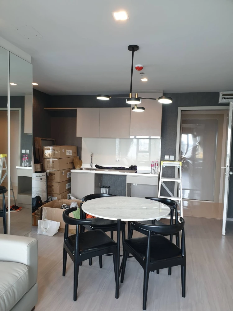 For rent: Life Ladprao Valley, high floor unit, fully furnished and ready to move in. Book now!
