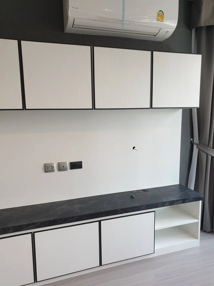 For rent: Life Ladprao Valley, high floor unit, fully furnished and ready to move in. Book now!