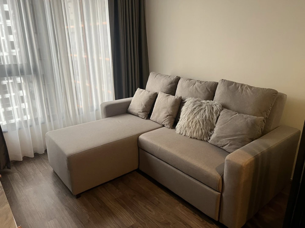 For rent: Life Ladprao Valley, north-facing unit, great location, fully furnished. What are you waiting for?