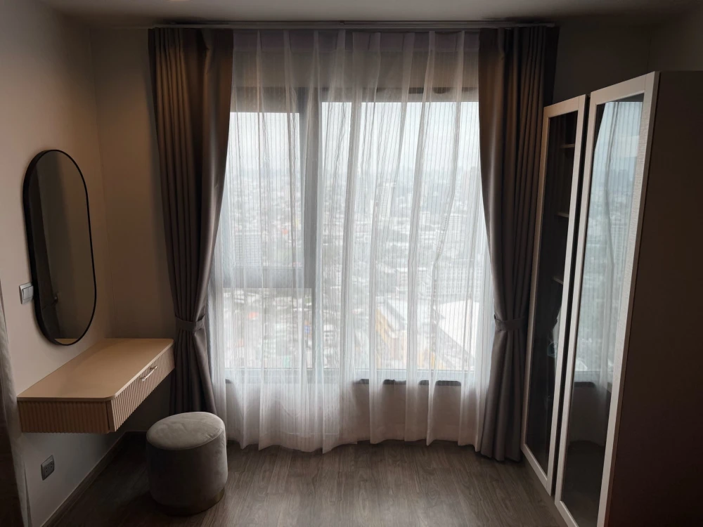 For rent: Life Ladprao Valley, a nice room, fully furnished, city view from a high floor, book now!