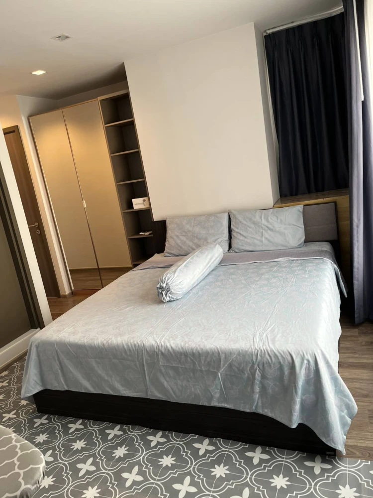 For rent: Life Ladprao Valley, corner room, very quiet, 2 bedrooms, 2 bathrooms, spacious area, comfortable, don't miss it.