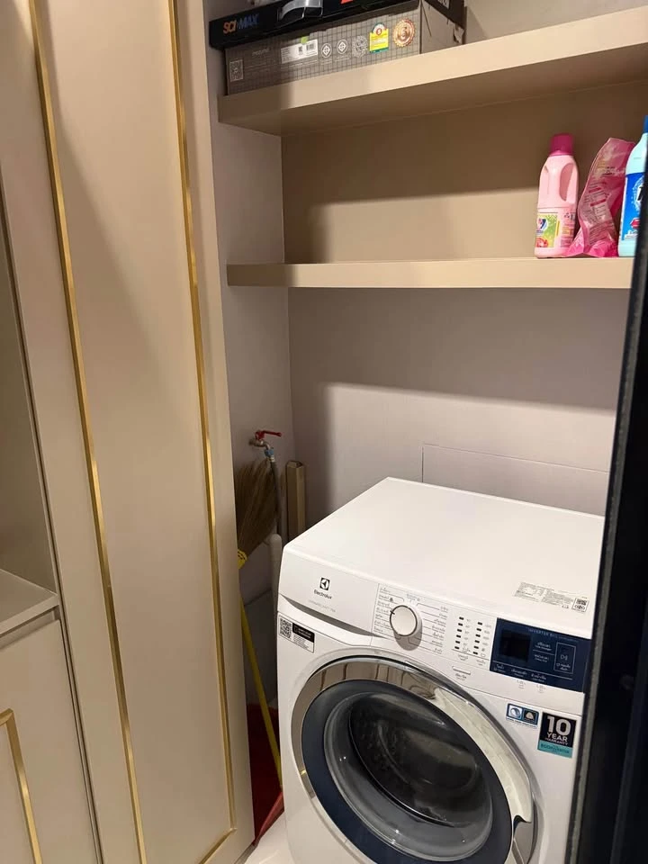 For rent: Life Ladprao Valley, a beautifully decorated room with stunning built-in walls and complete amenities. Reserve now!