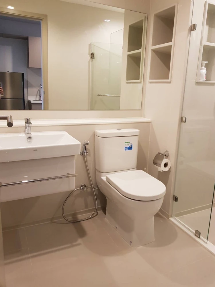 For rent: Life Ladprao, 29th floor, very high, fully furnished, reserve now before it's gone.