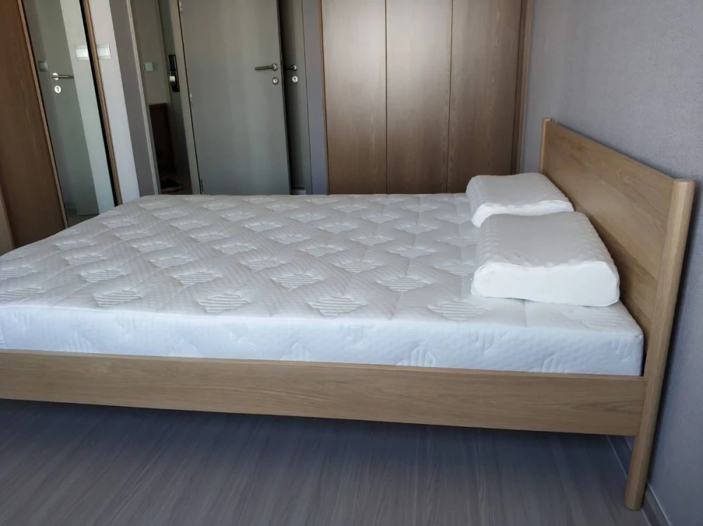 For rent: Life Ladprao, 44th floor, corner room, city view, fully furnished, ready to move in, reserve now, don't wait.