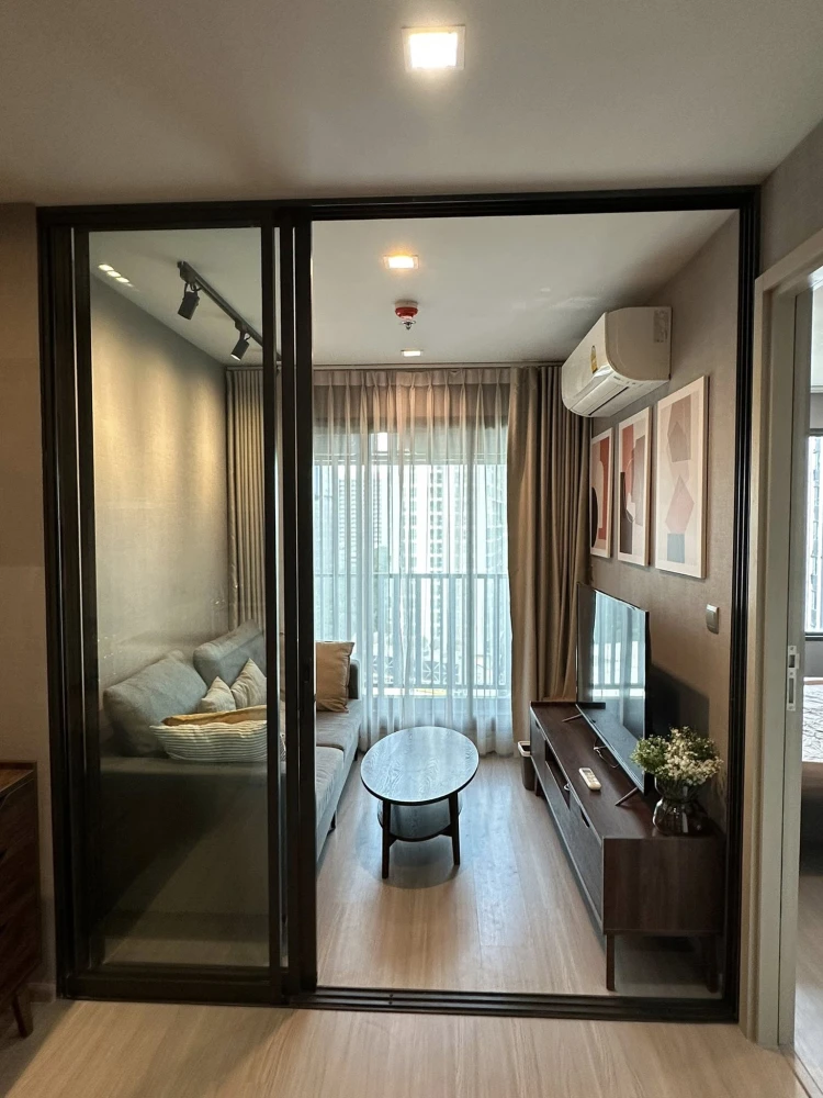 For rent: Life Ladprao, Building A (front), North facing, cool and comfortable, not hot, fully decorated, don't miss it.