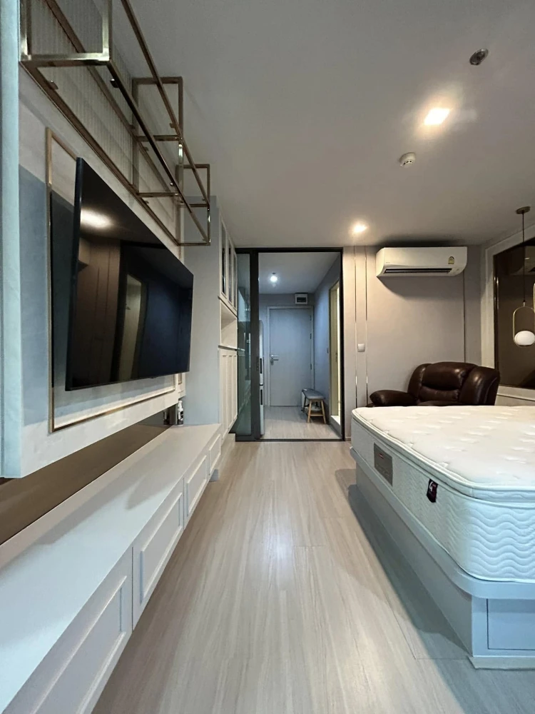 ให้เช่า Life Ladprao ห้อง Built-in โทนสีขาว วิวสวนรถไฟ ชั้นสูงชมพระอาทิตย์ตกสวย จองเลยอย่าลังเล