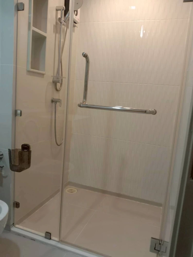 For rent: Life Ladprao, One bed plus room, North side, 27th floor, City view, complete here, just come with your belongings and you can move in.