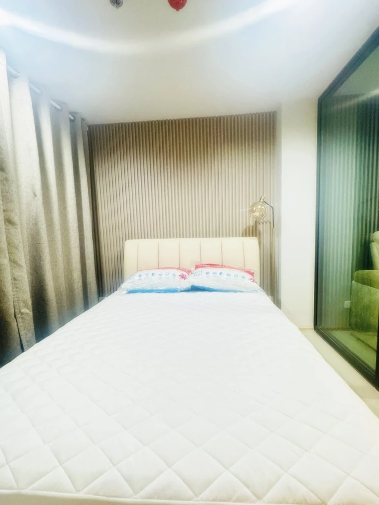 For rent: Life Ladprao, 20th floor room, very high, spacious room, comfortable, fully decorated, must arrange.